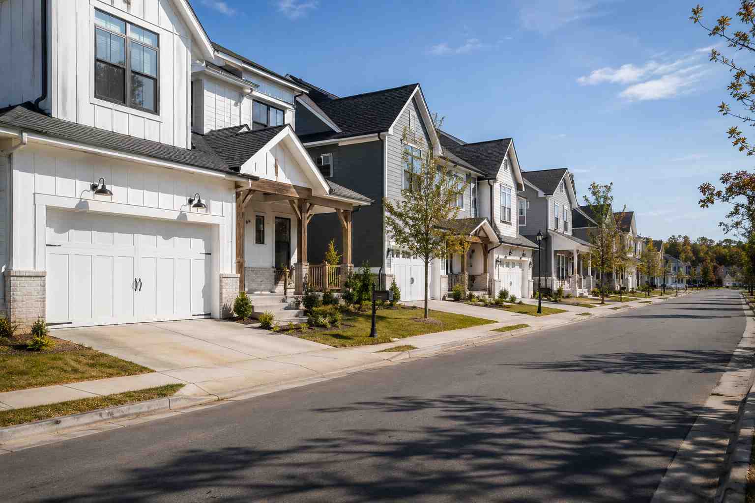 Modern newly built rental homes in a suburban Atlanta neighborhood available for rent in 2026
